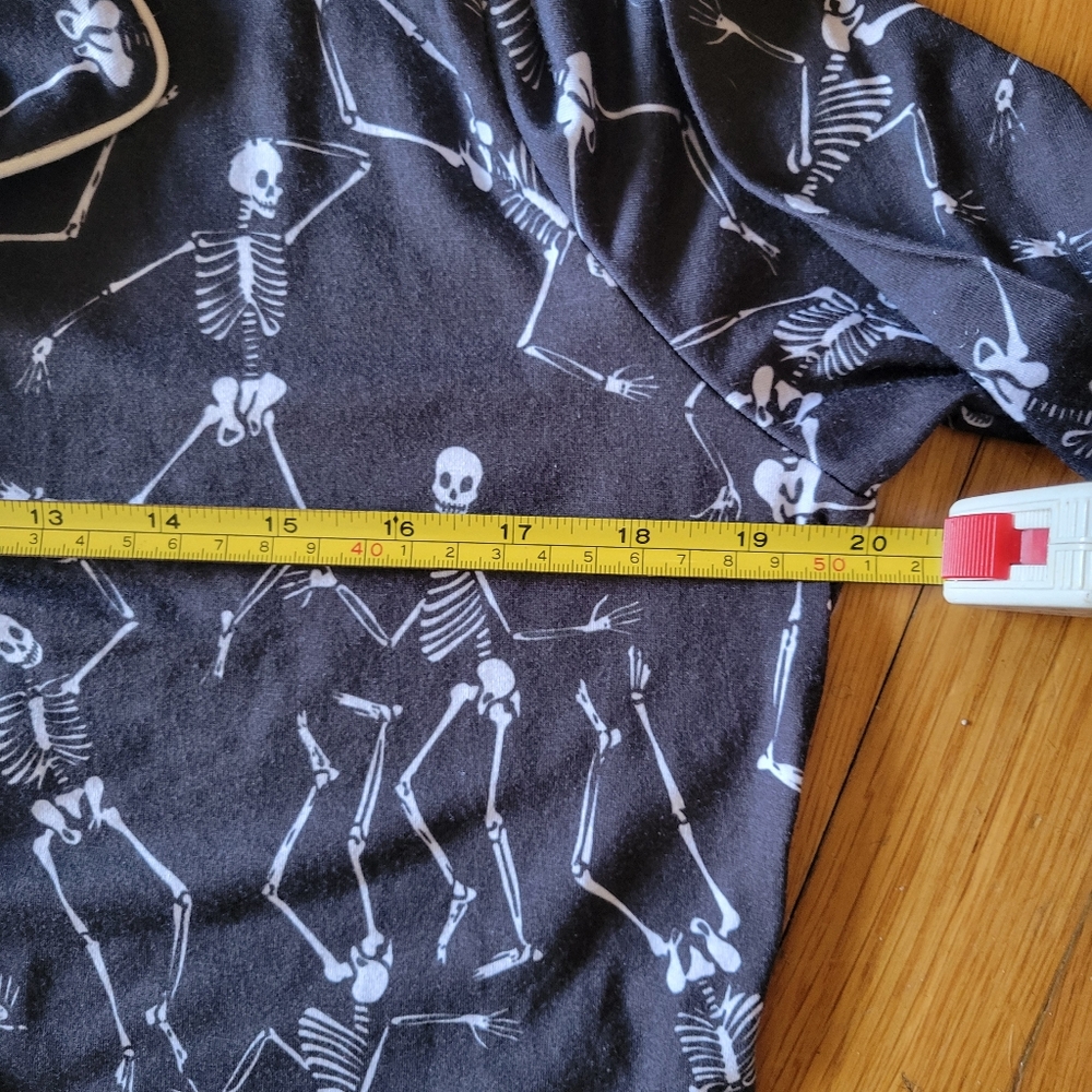 Black Skeleton Print Halloween Spooky Nightgown - Picture 2 of 8